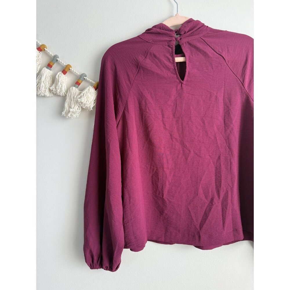 Evereve Mock Neck Blouson Long Sleeve Satin Top Boysenberry Careerwear Office S - Picture 10 of 11